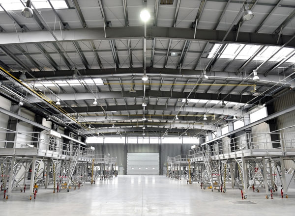 Bâtiments à structure métallique dans les applications industrielles